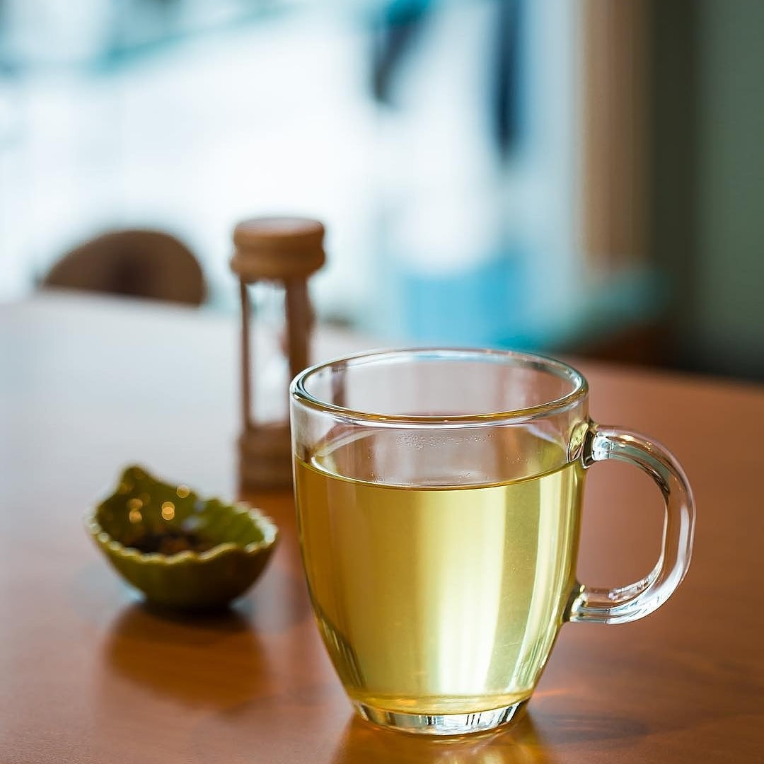 Steeping a cup of Darjeeling tea