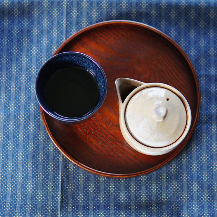 Hohin tea pot ready to pour