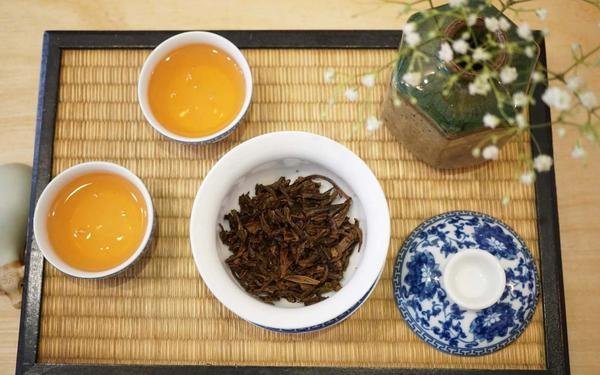 Gong Fu Cha and using Yixing Zisha Tea Pot - Happy Earth Tea