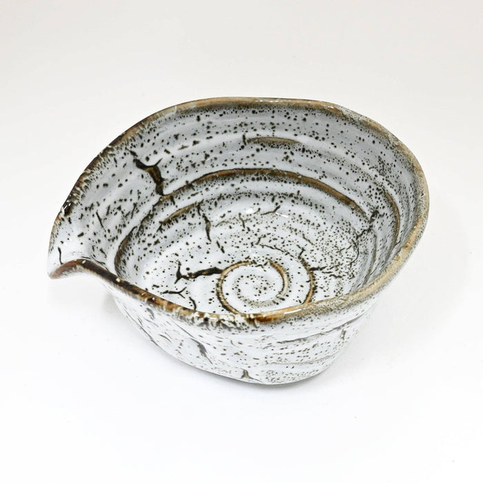 12oz Katakuchi Matcha Bowl With Spout Yuzu Shiro JP (1/27) - MCL6-SH-Happy Earth Tea